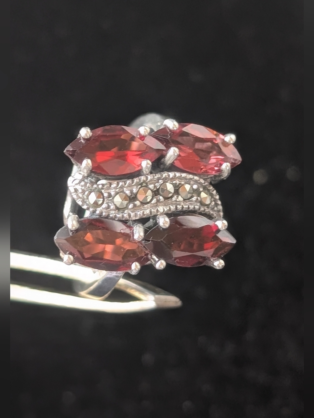 Vintage‎ Garnet & Marcasite Statement Cocktail ring – Sterling Silver ✨